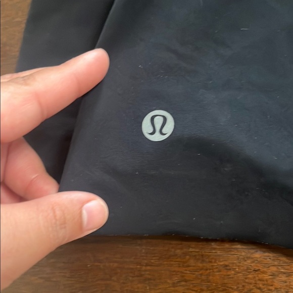 Lululemon Women's Black skirt - Picture 3 of 5